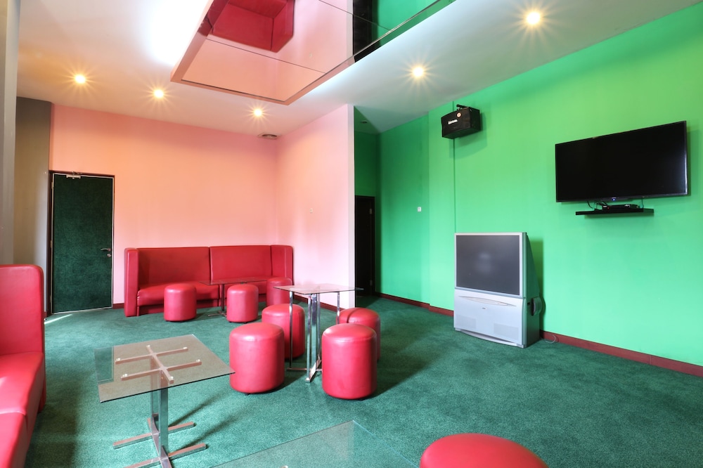 Jambrut Inn Hotel 39/50