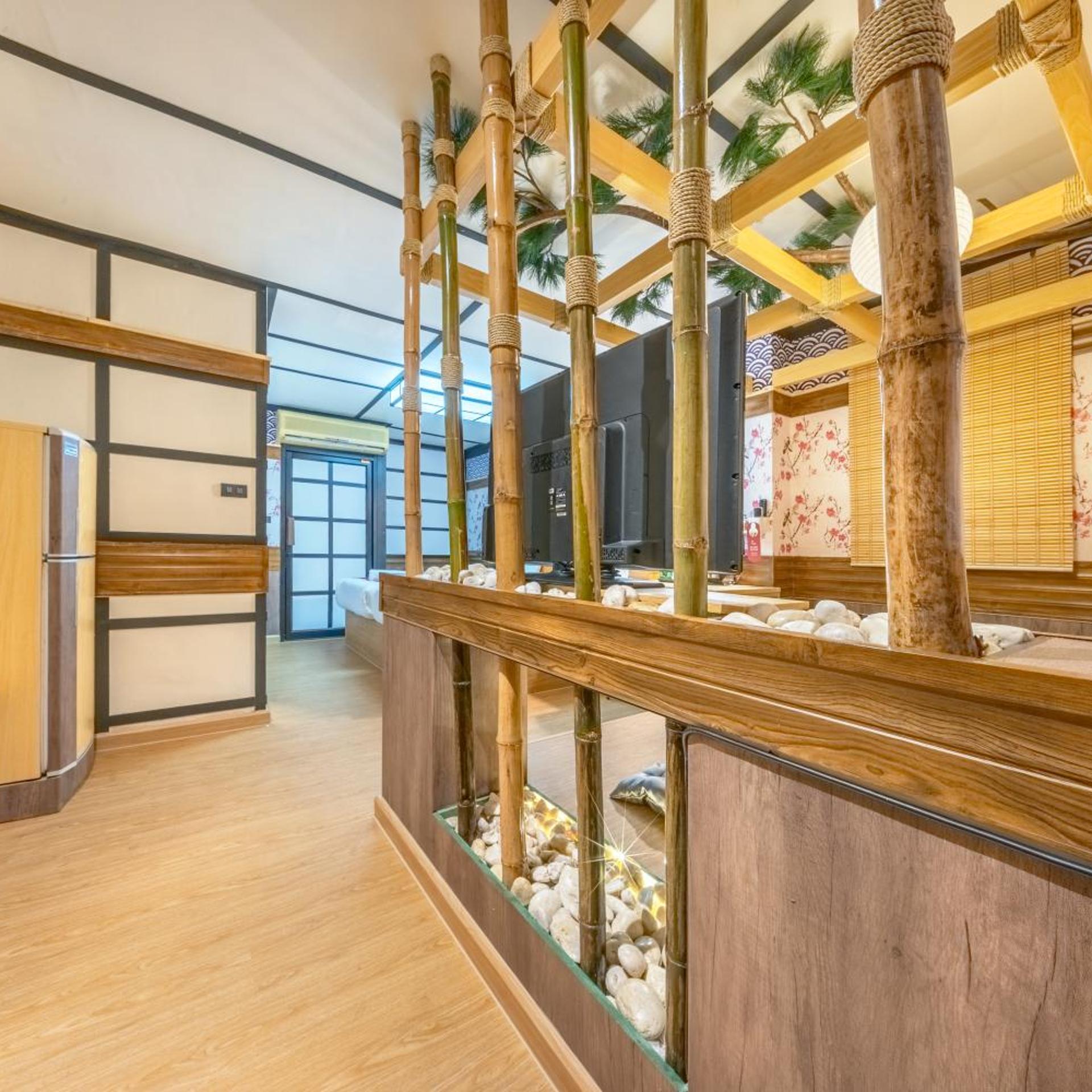 SHIN Hotel Victory Monument 6/50