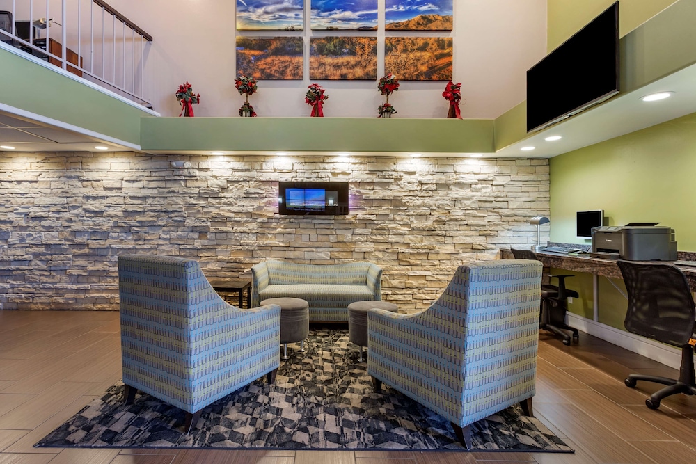 Best Western Airport Albuquerque Inn Suites Hotel & Suites 5/40