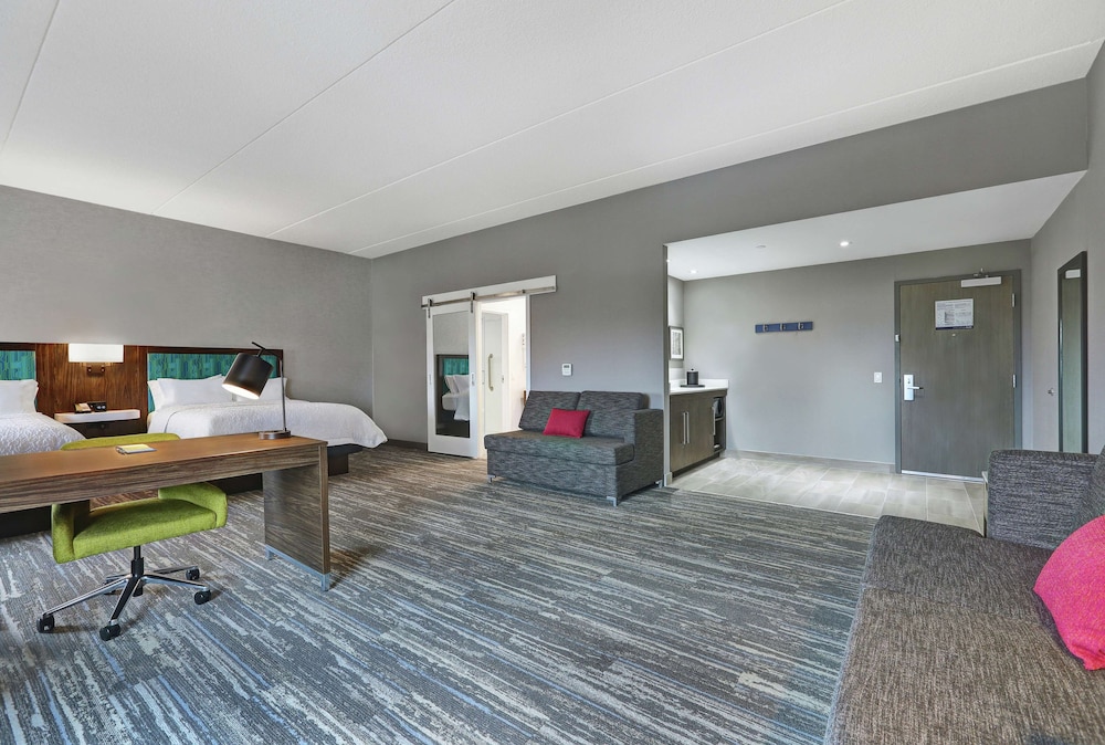 Hampton Inn Peterborough 22/40