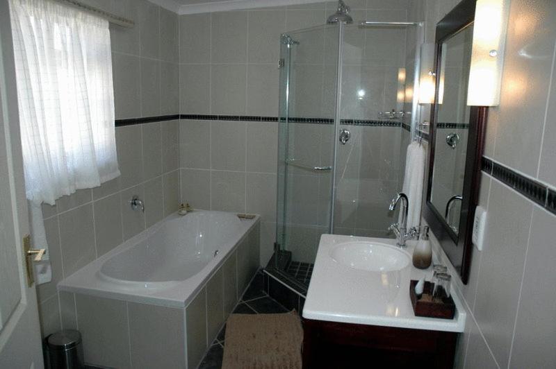 Kronenhoff Guesthouse 18/19