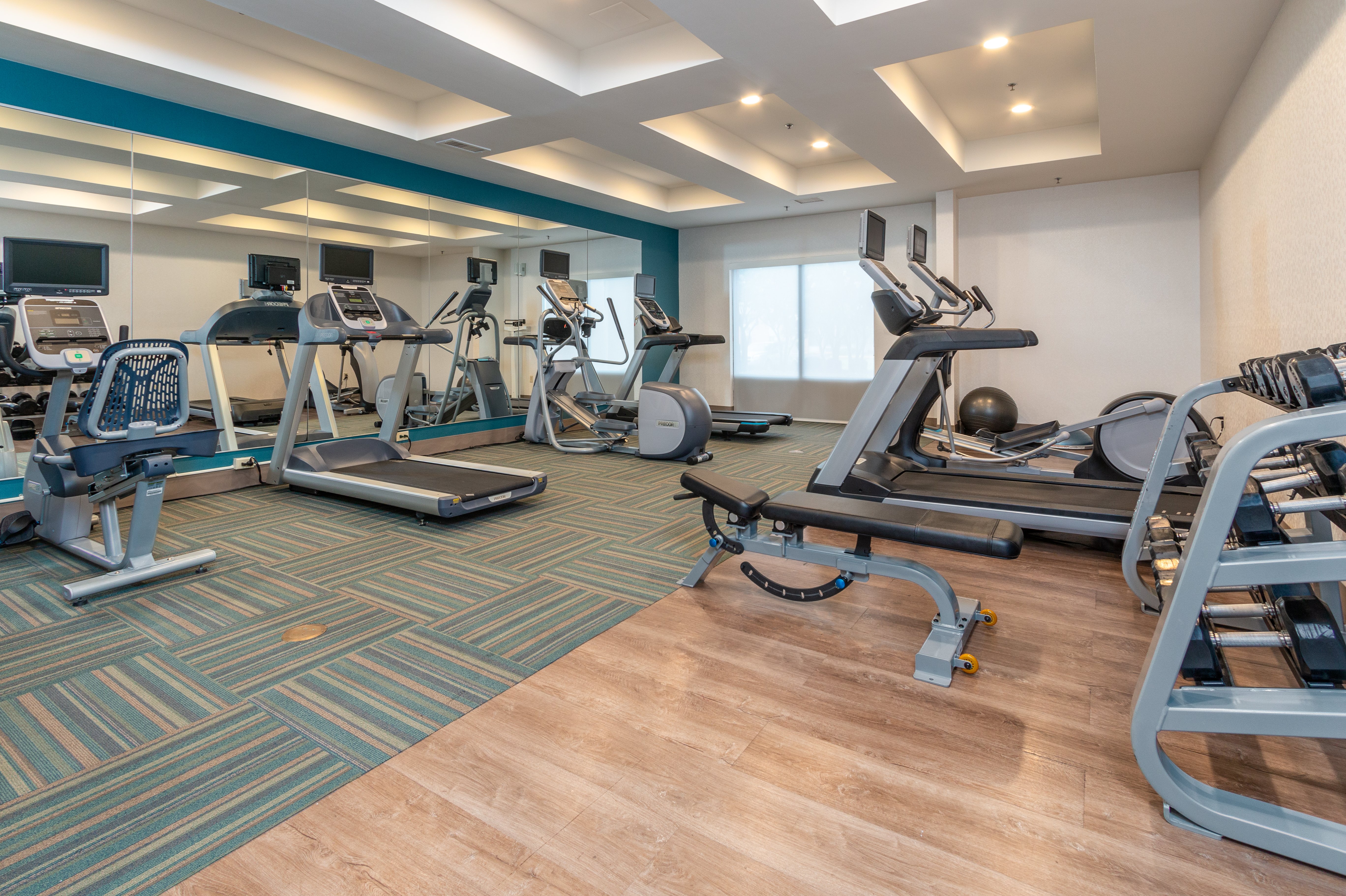 Holiday Inn Express Hotel And Suites Tupelo 38/59