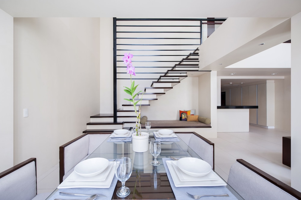 The Picasso Boutique Serviced Residences 68/79