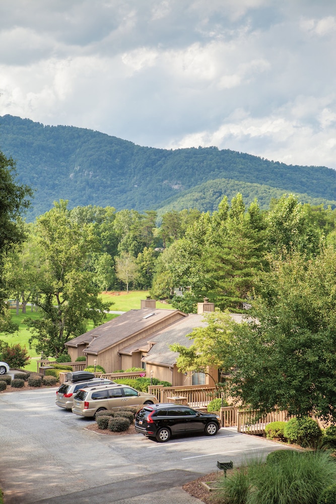 Club Wyndham Resort at Fairfield Mountains 40/50