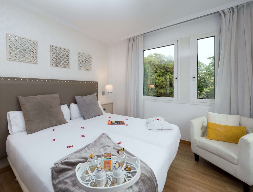 Vilana Hotel 36/70