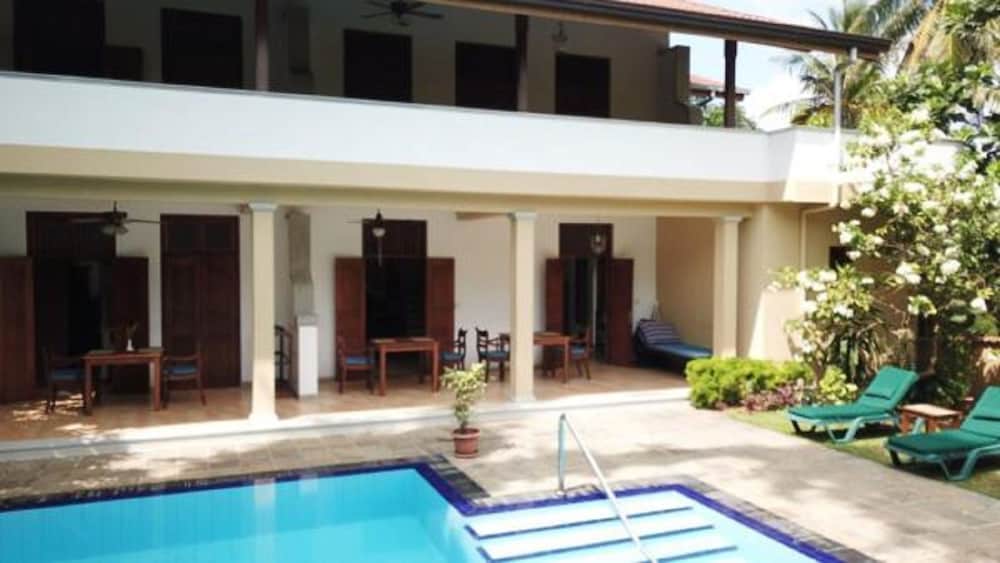 Villa Tara 2/48