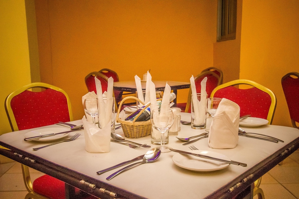 Eland Safari Hotel Nyeri 21/26