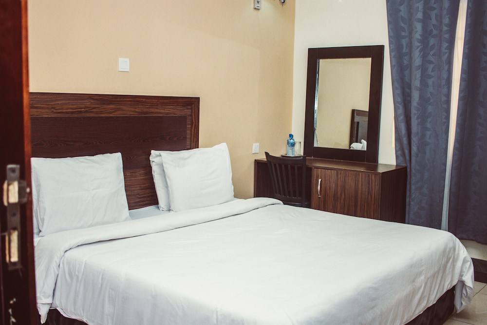 Residency Hotel Enugu 10/31