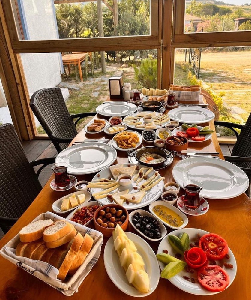 Sukha Inn Otel & Beach 28/50