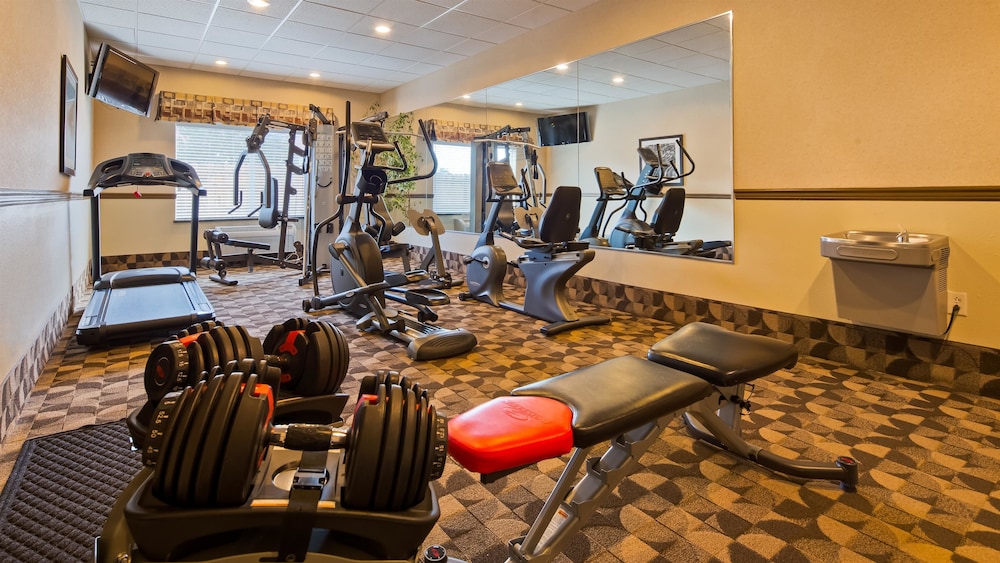 Best Western Plus Montezuma Inn & Suites 13/24