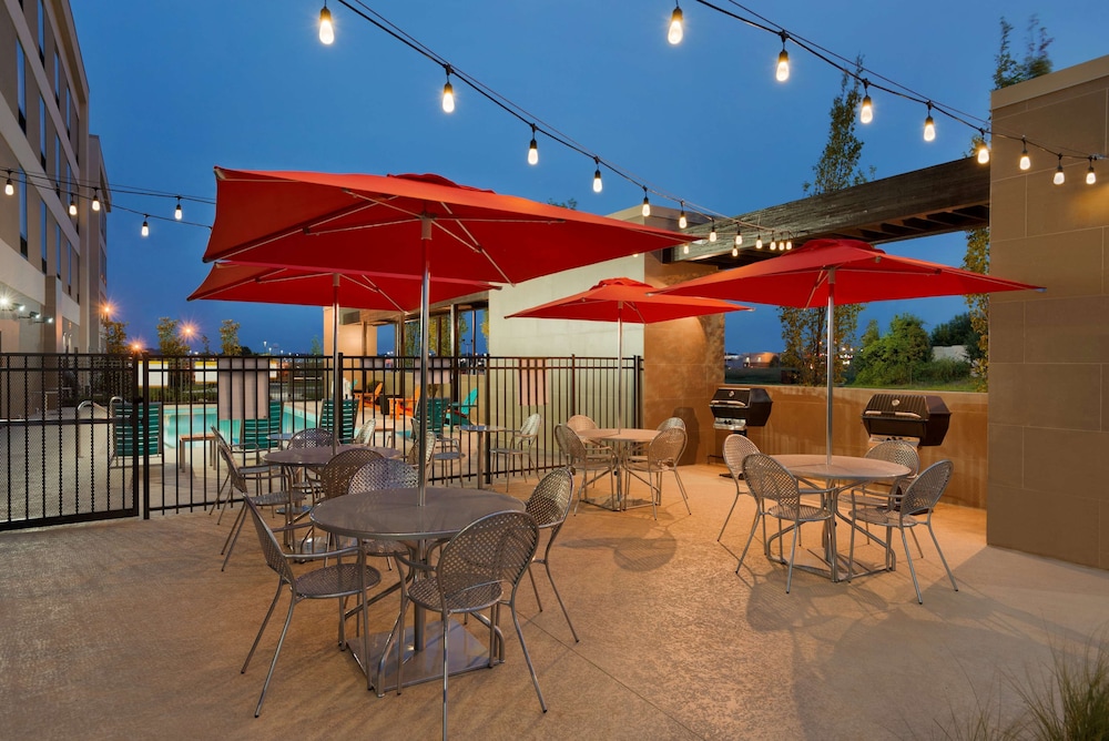 Home2 Suites By Hilton Clarksville/Ft. Campbell 38/48