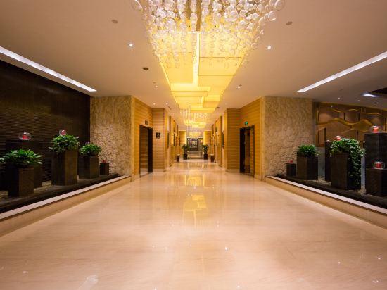 Aile Crown Holiday Hotel 17/38