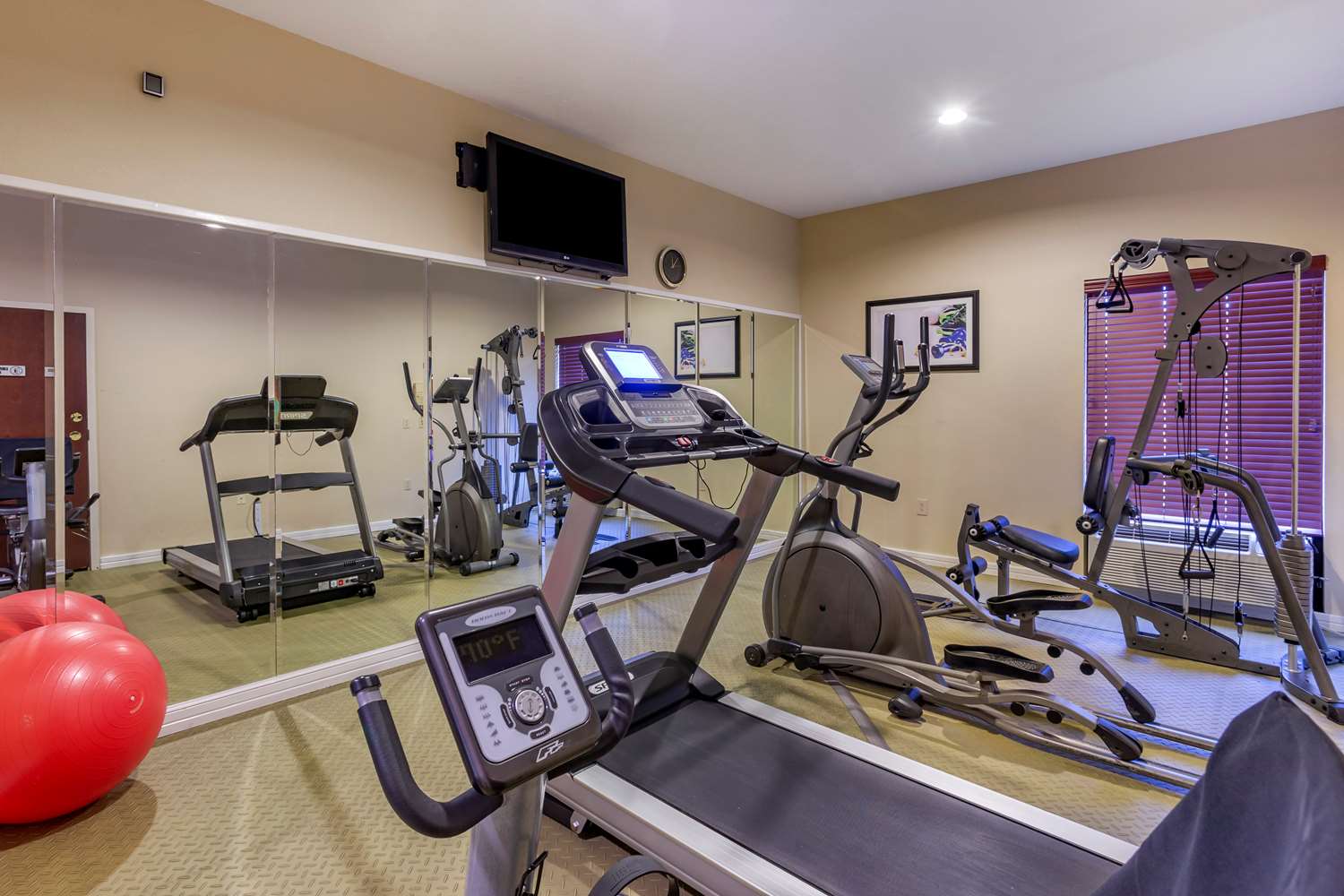 Best Western Plus Springfield Airport Inn 19/39