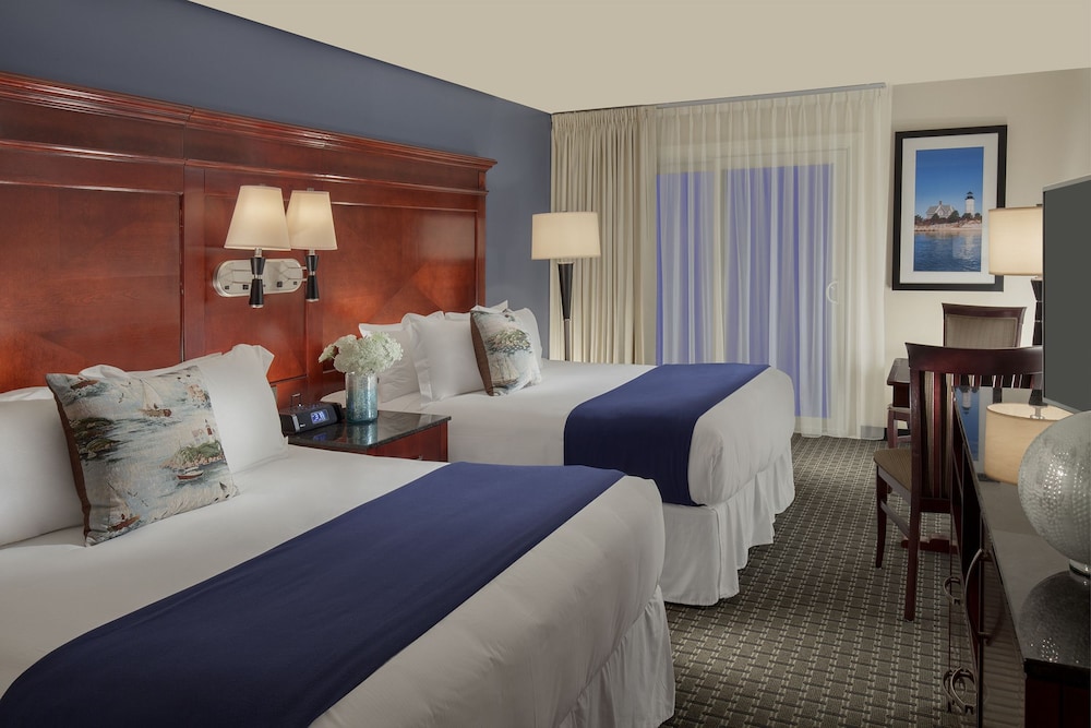 Ocean Mist Beach Hotel Suites 13/32