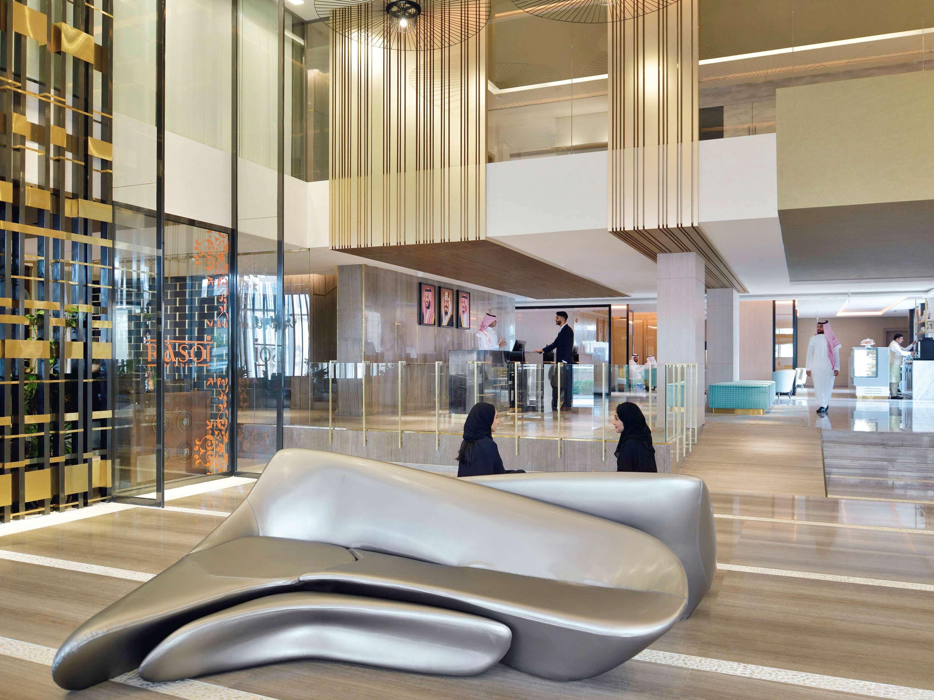 فندق موفنبيك التحلية جدة