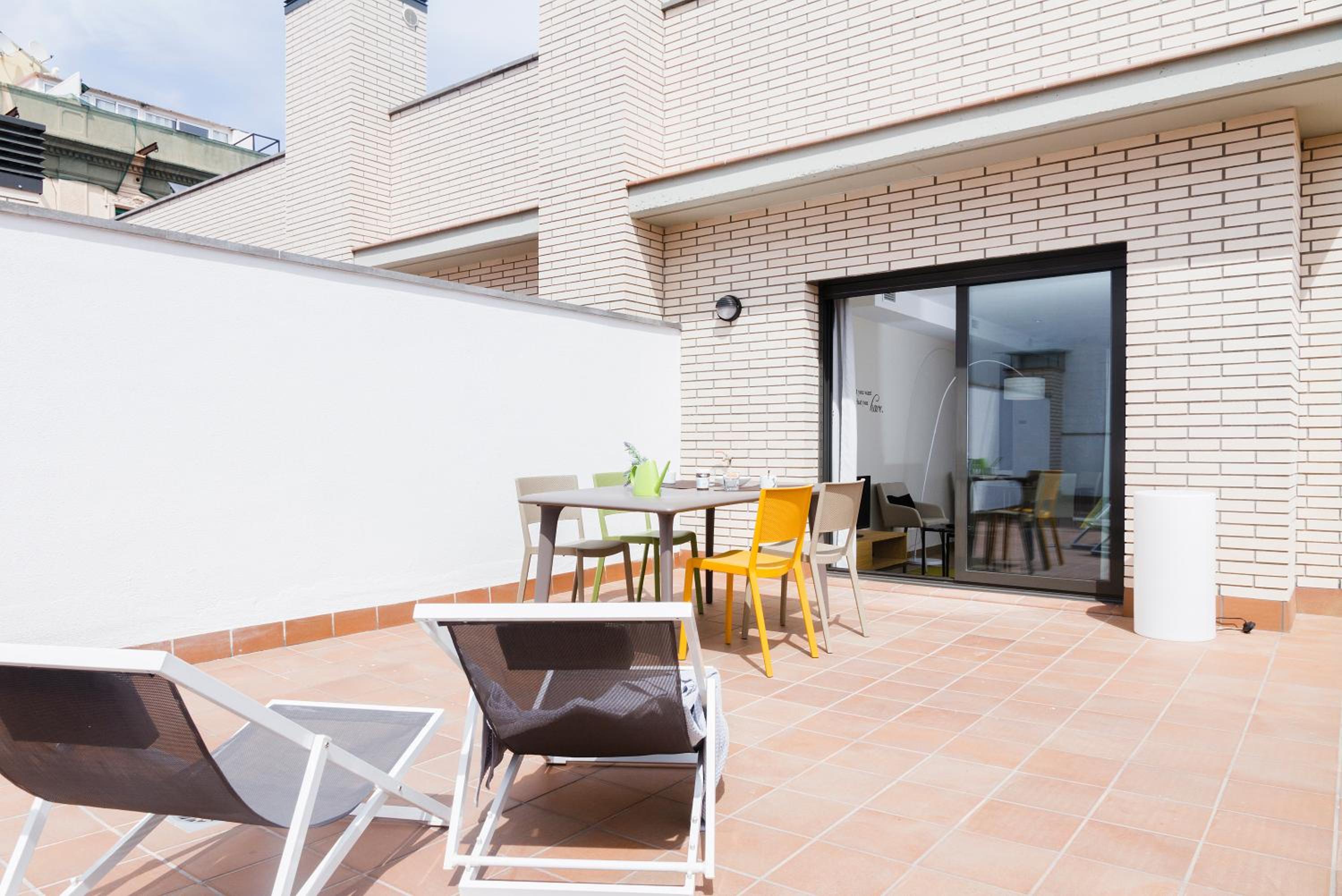 Feelathome Plaza Apartments 33/51