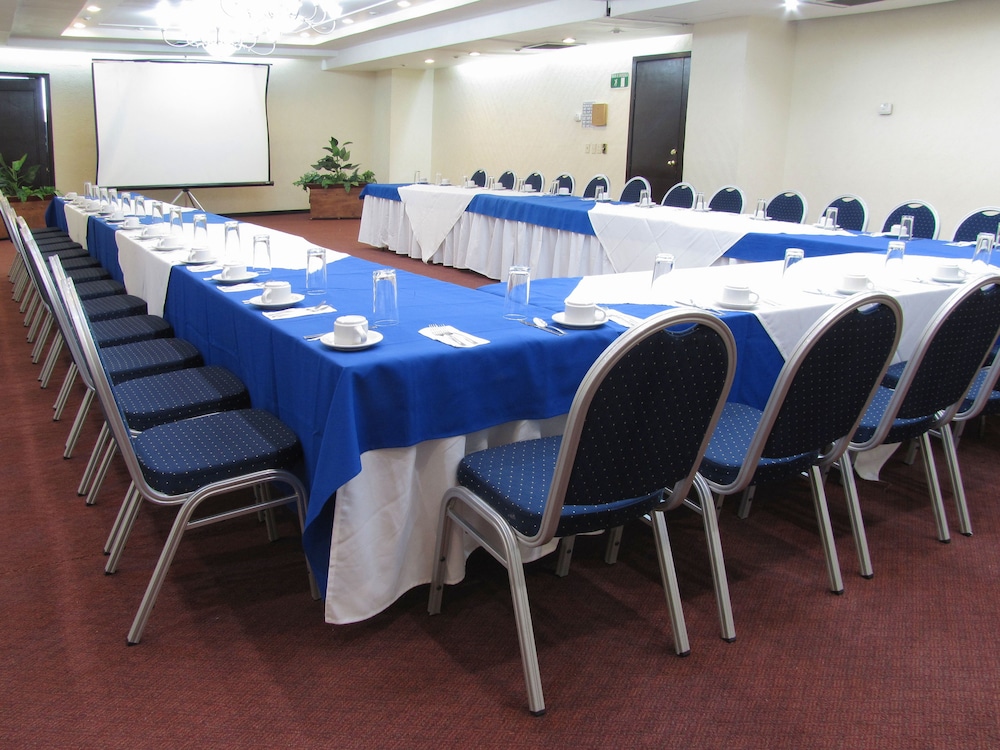 Aranzazu Plaza Kristal 55/65