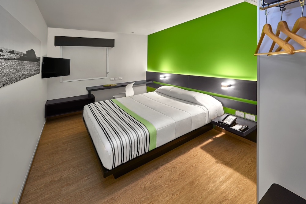 City Express Junior by Marriott Guadalajara Periferico Sur 6/11