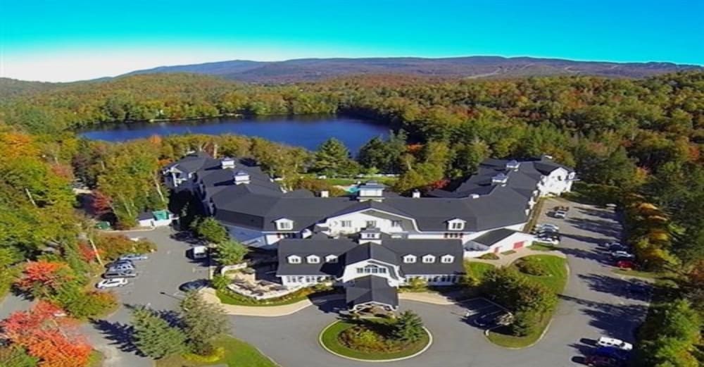 Chateau Beauvallon Mont Tremblant 64/71