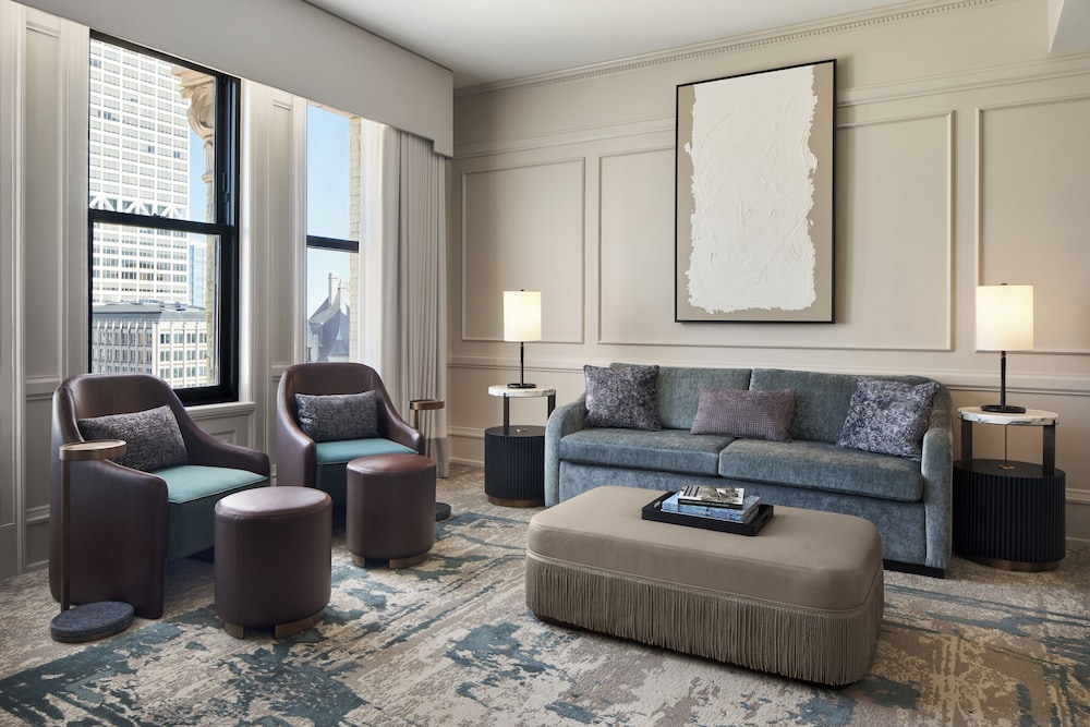 The Pfister Hotel 44/70