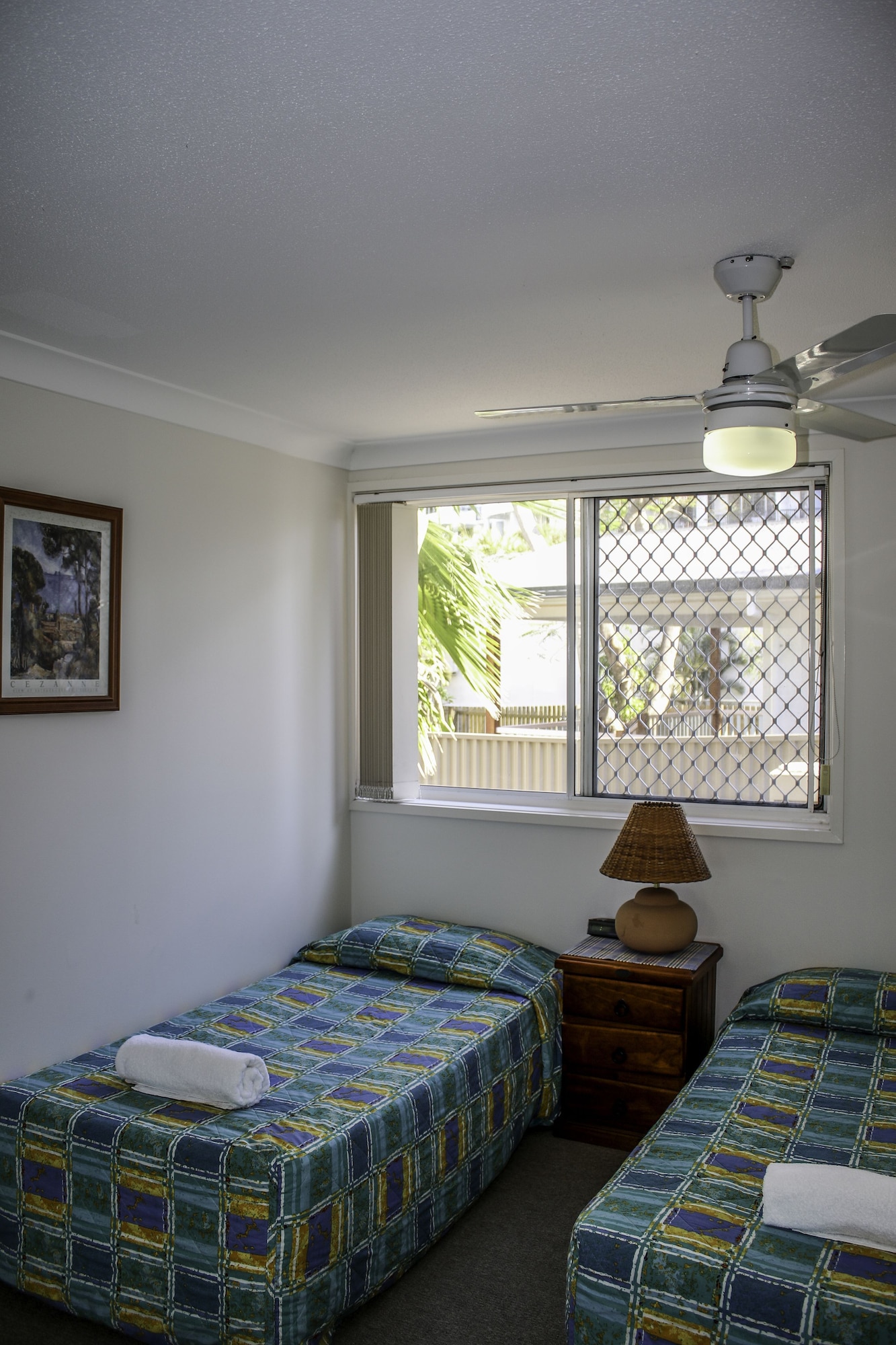 3 BEDROOMS, APARTMENT