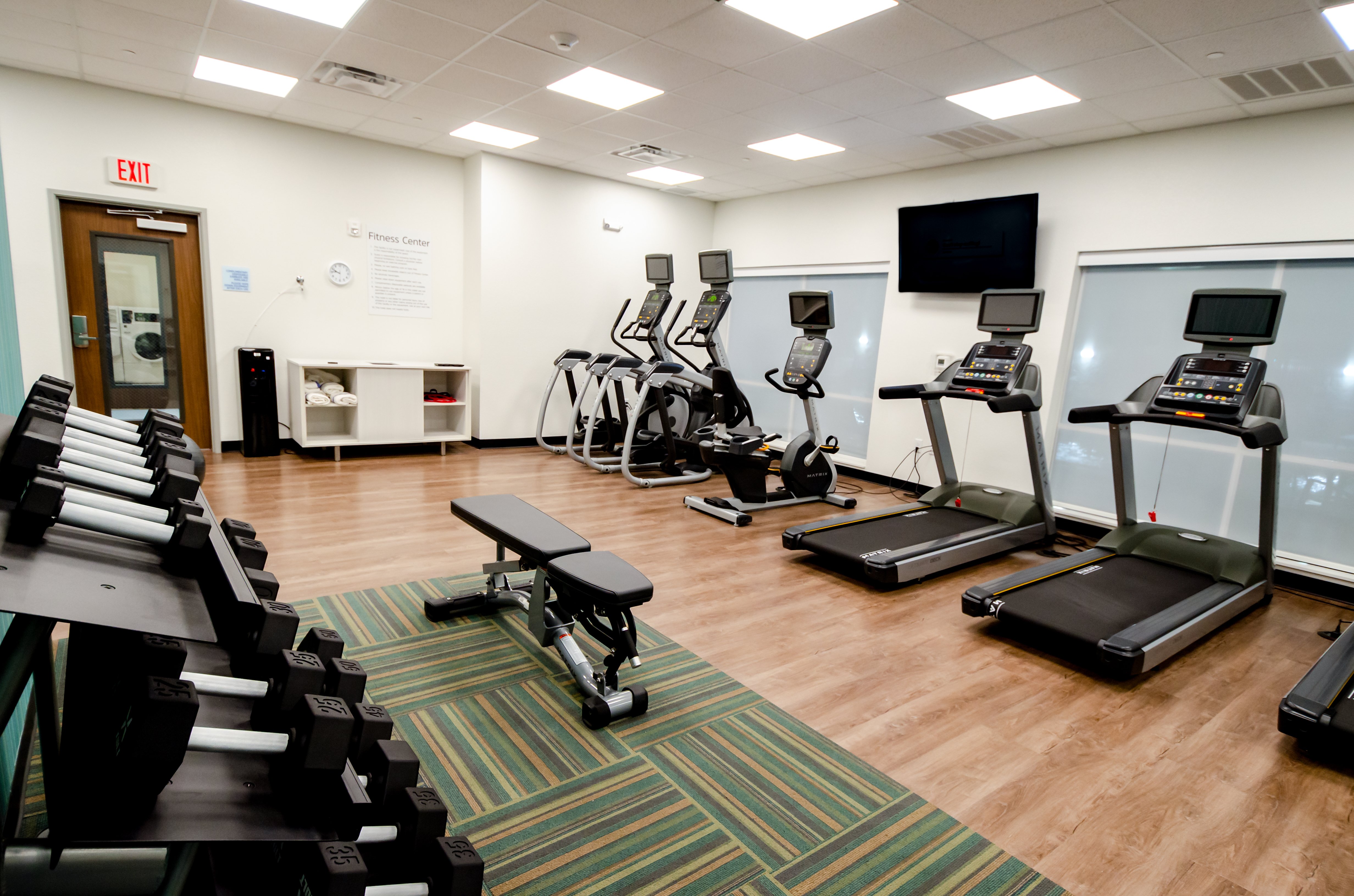 Holiday Inn Express and Suites Taylor 36/52