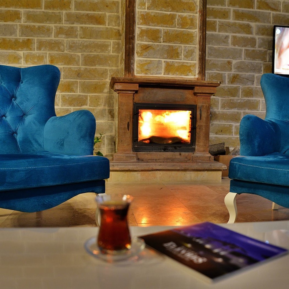 Elevres Stone House Hotel 52/67