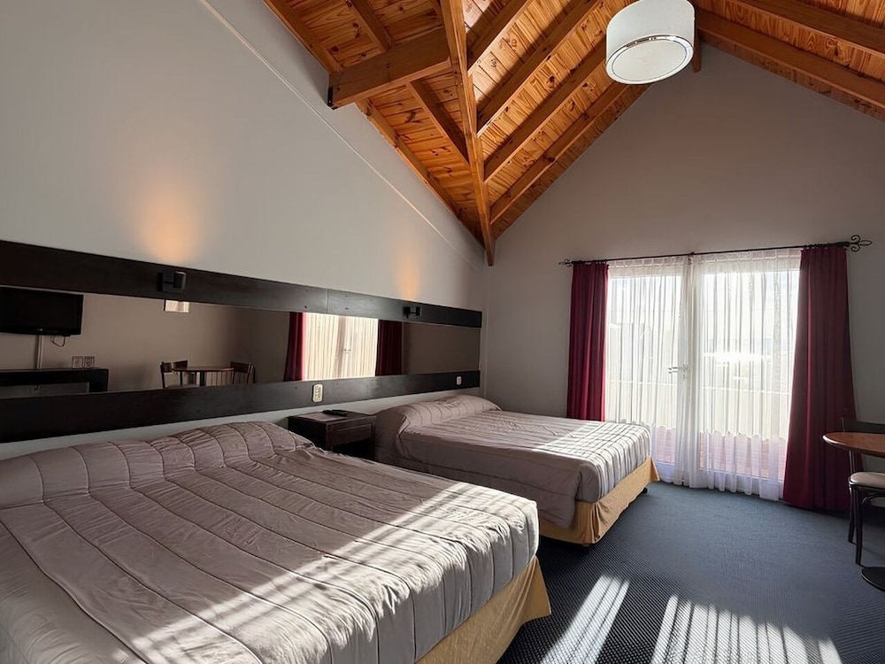Marcopolo Suites Calafate 12/49