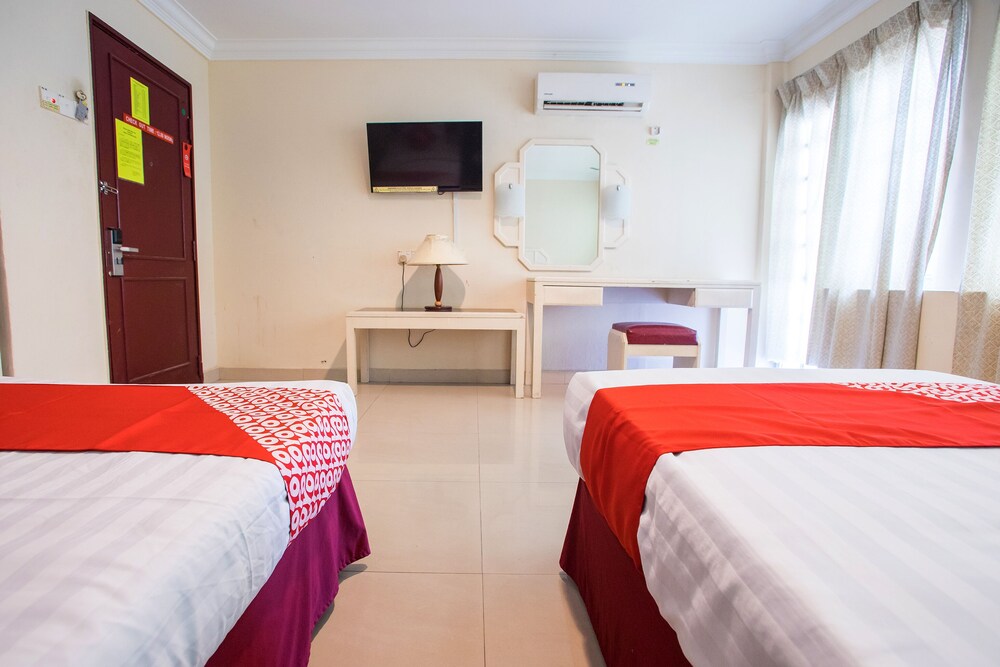 Carlton Star Hotel 15/27