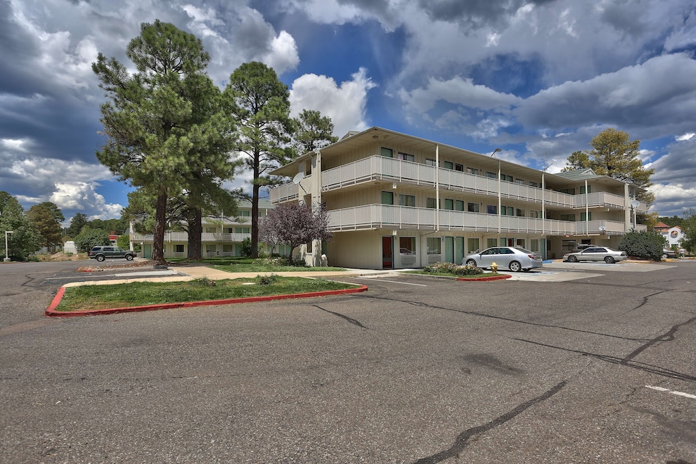 Motel6 Flagstaff, AZ - West - Woodland Village 31/50