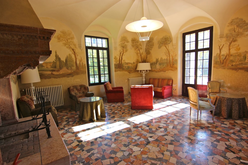 HOTEL VILLA GIONA 44/77