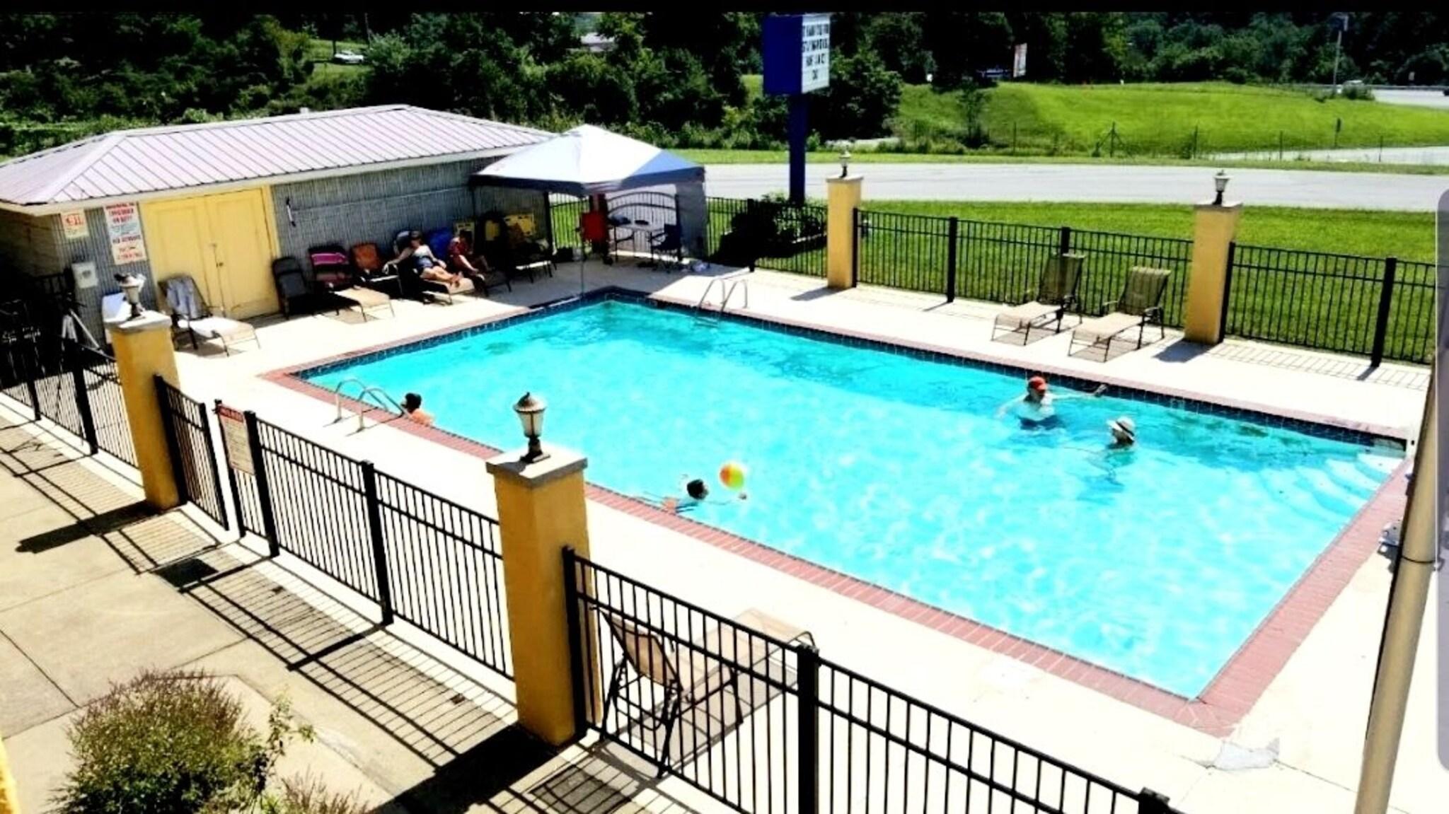 Executive Inn Scottsville 33/33