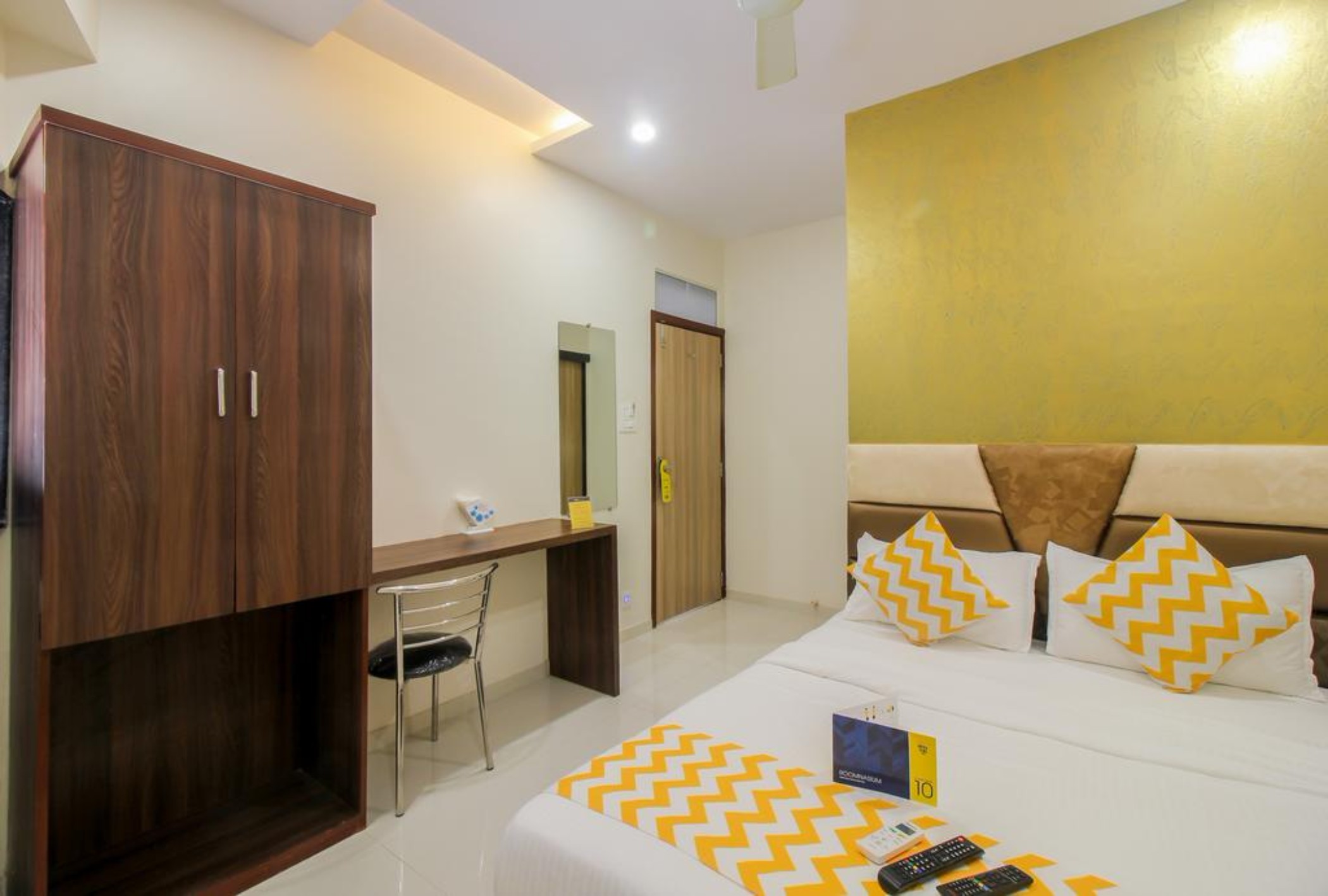 Fabhotel Hill Park Mumbai Airport 9/23