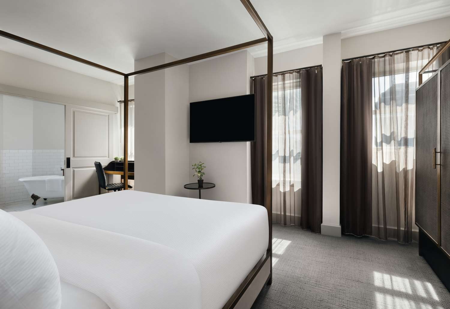 Hotel Phillips Kansas City Curio Collection by Hilton 14/50