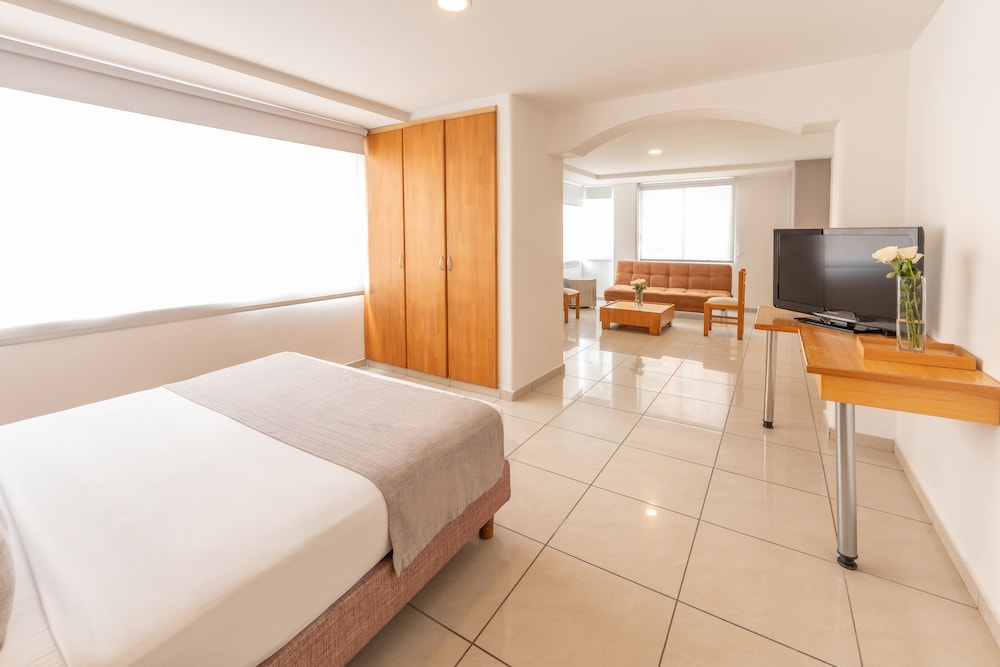 Hotel MS Centenario Superior 24/47