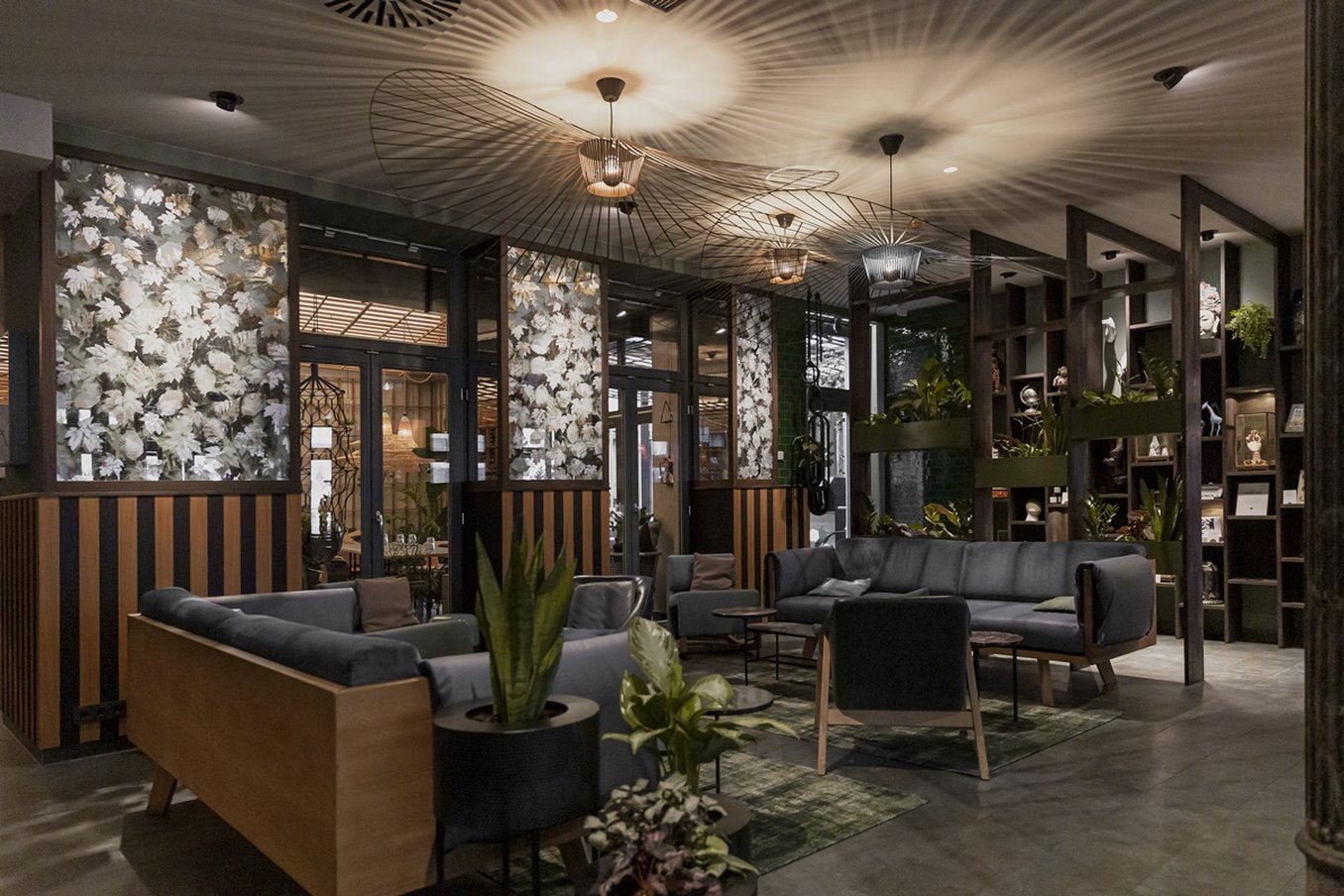 The Circus Hotel 32/50
