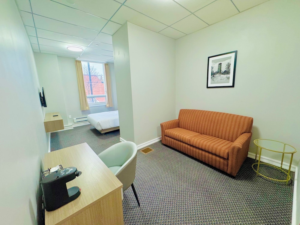 Ramada by Wyndham Kirkland Lake 27/48