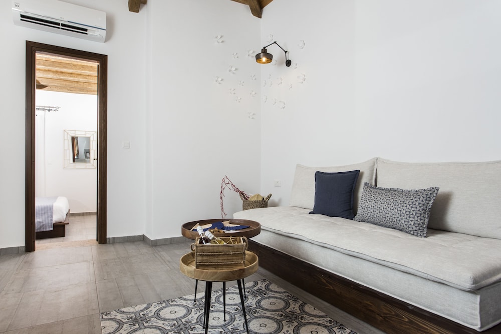 Blue Jasmine Suites 31/50
