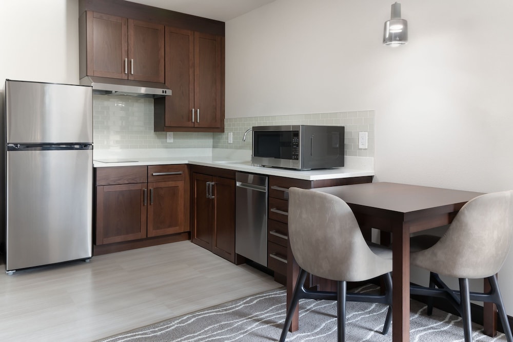 Residence Inn by Marriott Anaheim Brea 33/49
