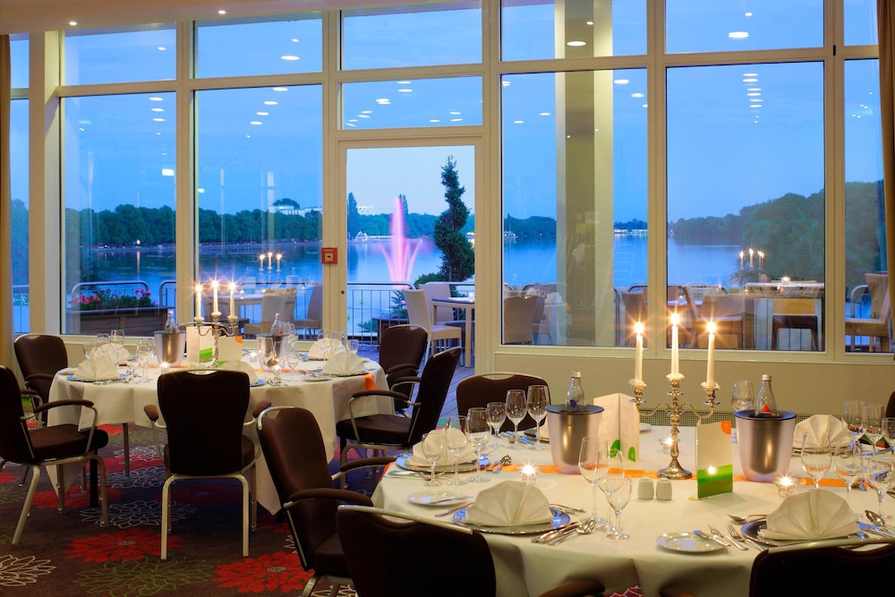 Courtyard By Marriott Hannover Maschsee 30/45