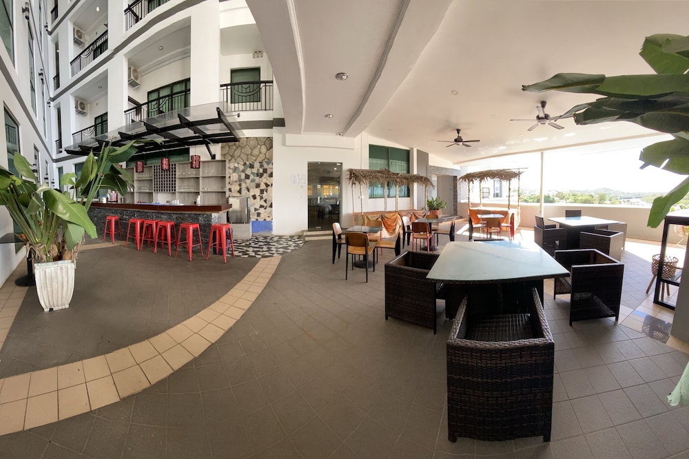 The Lanes Hotel 33/54