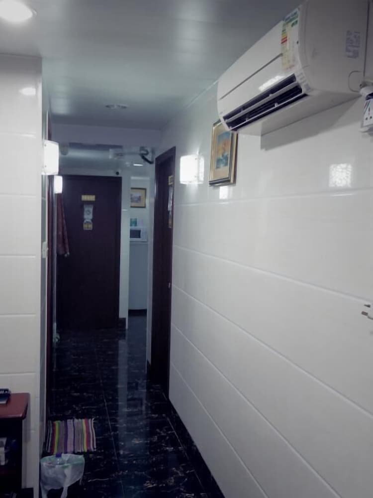 Marrigold Hostel 64/64