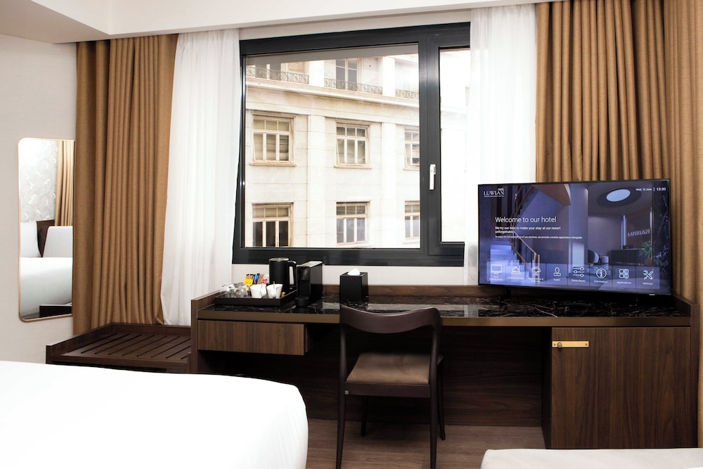 Luwian Athens Boutique Hotel 52/60