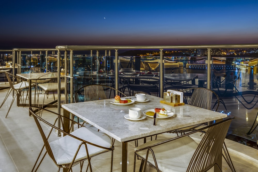 Signature Blue Resort 32/50