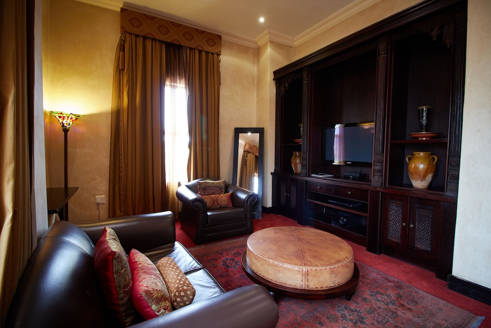 The Royal Elephant Hotel Conference Centre 35/50