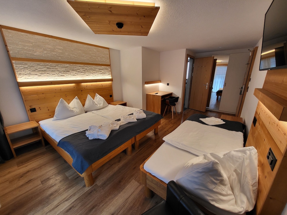 Hotel Europa 12/50