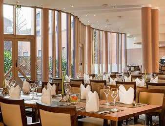 H4 Hotel Hamburg Bergedorf 44/71