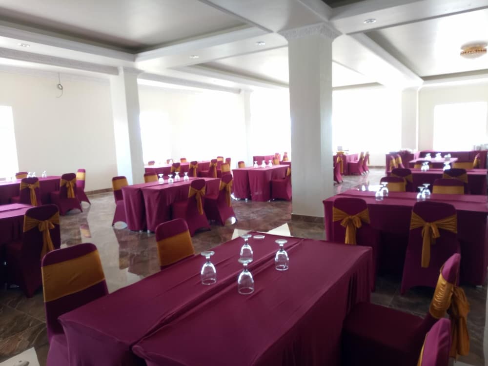 Grand Town Hotel Mandai 20/29