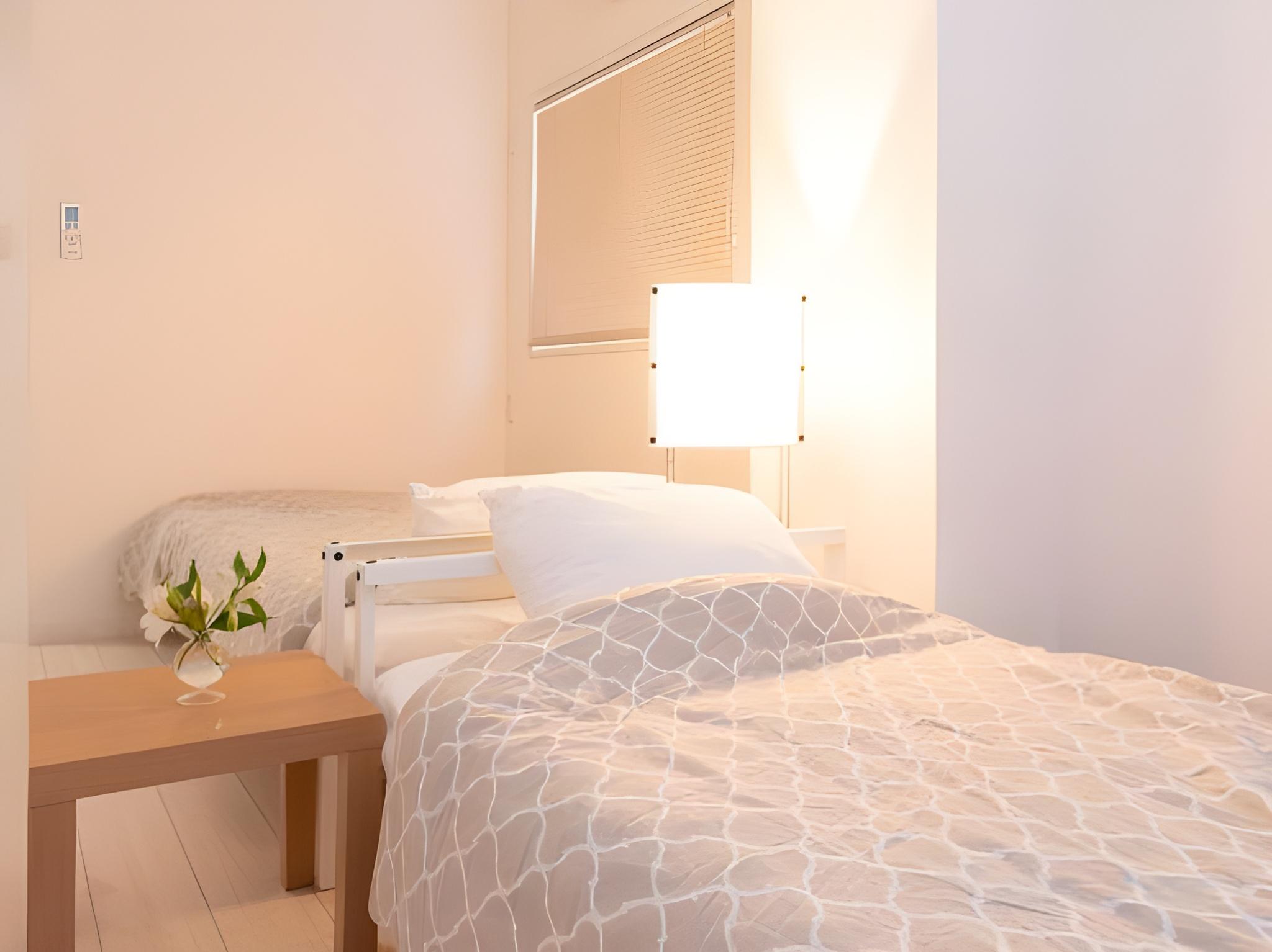 Room, Twin Beds
