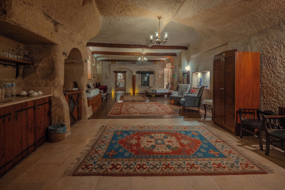 Aydinli Cave House 7/66